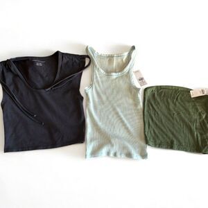 American Eagle Bundle of 3 Tops in Size XS; Cropped Tee, Tank and Tube Top NWT